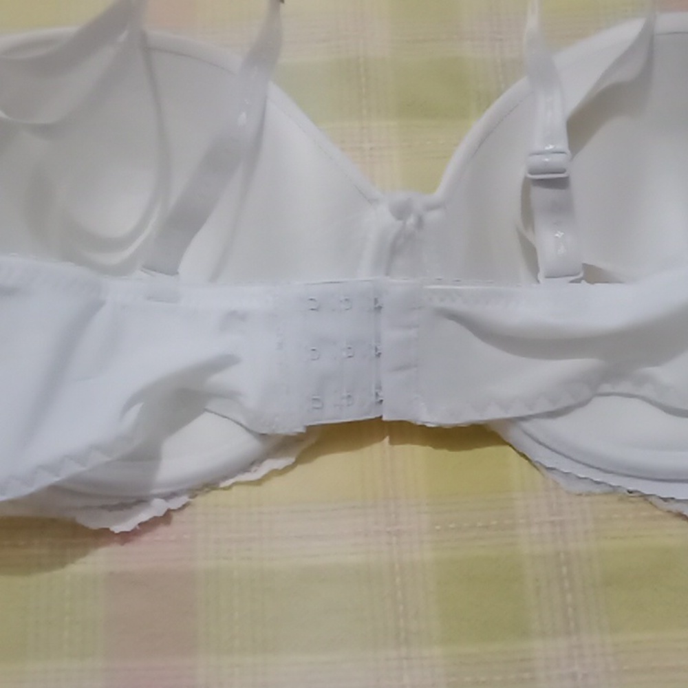 Plus size bra - Picture 5 of 6